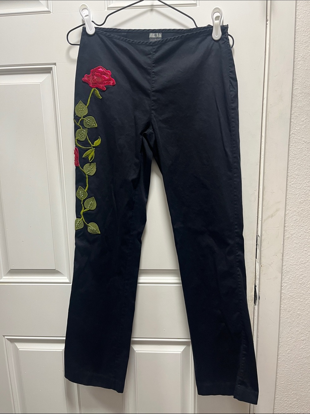 U logo from Urban outfitter Black Straight-Leg Pants with Red Rose Embroidery